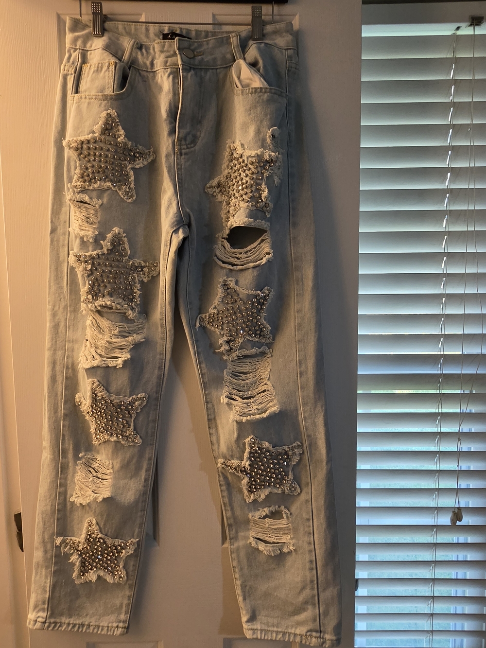 Light Wash Star Embellished Women’s Jeans